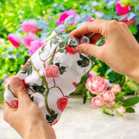 Full Art DiceT Pouch: Roses