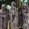 Statuen und Zubehör